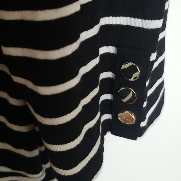 Waist Defining Black and white 3/4 Sleeve Top - Picture 4 of 8